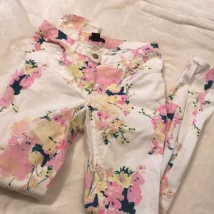 H&M white floral jeans